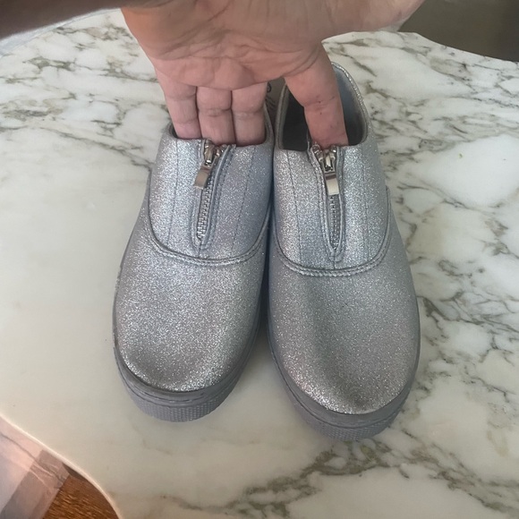 Vintage NWT Chatties silver slip ons - Picture 4 of 6